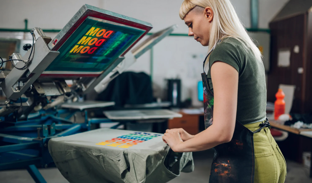 Lorem ipsum dolor sit amet, consectetur adipiscing elit, sed do eiusmod tempor incididunt ut labore et dolore magna aliqua. Ut enim ad minim veniam, quis nostrud...